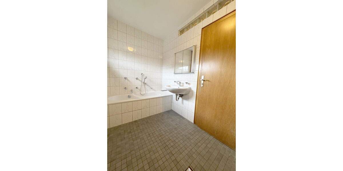 Einfamilienhaus Oberhausen Sterkrade-Nord - 9 Zimmer, 254 m&sup2;, 699.500&euro; | Angebot:25779201