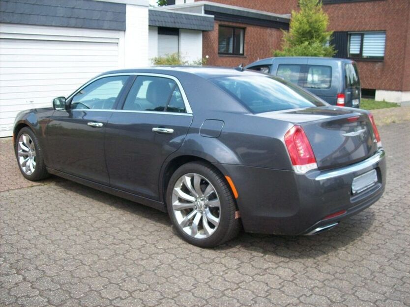 300C