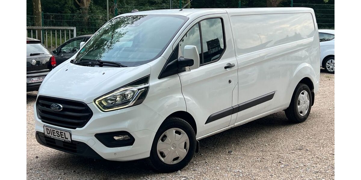 Ford Transit Custom 175.805 km 10.999 &euro; Duisburg 47137