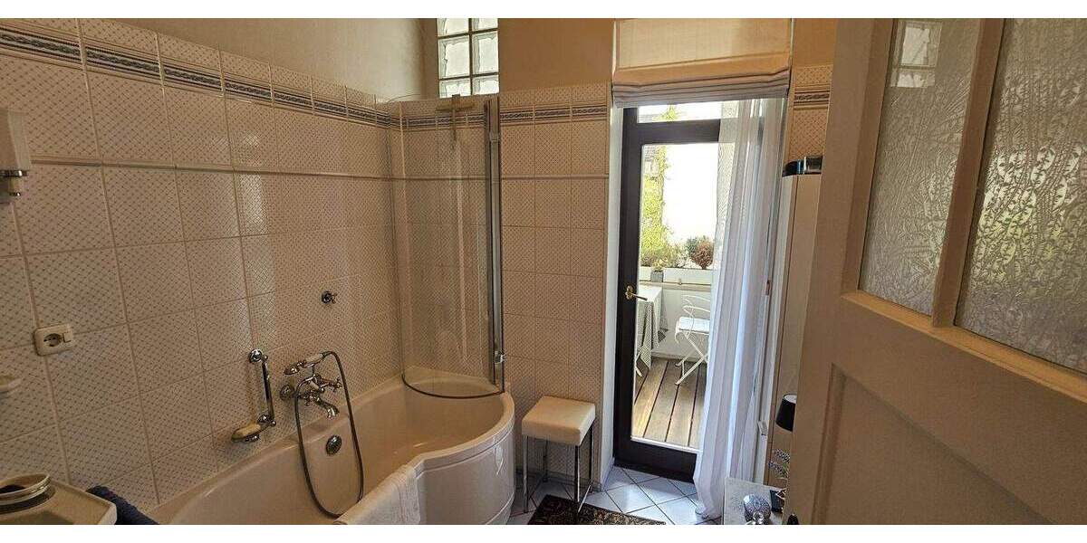 Etagenwohnung Essen Huttrop - 3 Zimmer, 87 m&sup2;, 250.000&euro; | Angebot:25631079