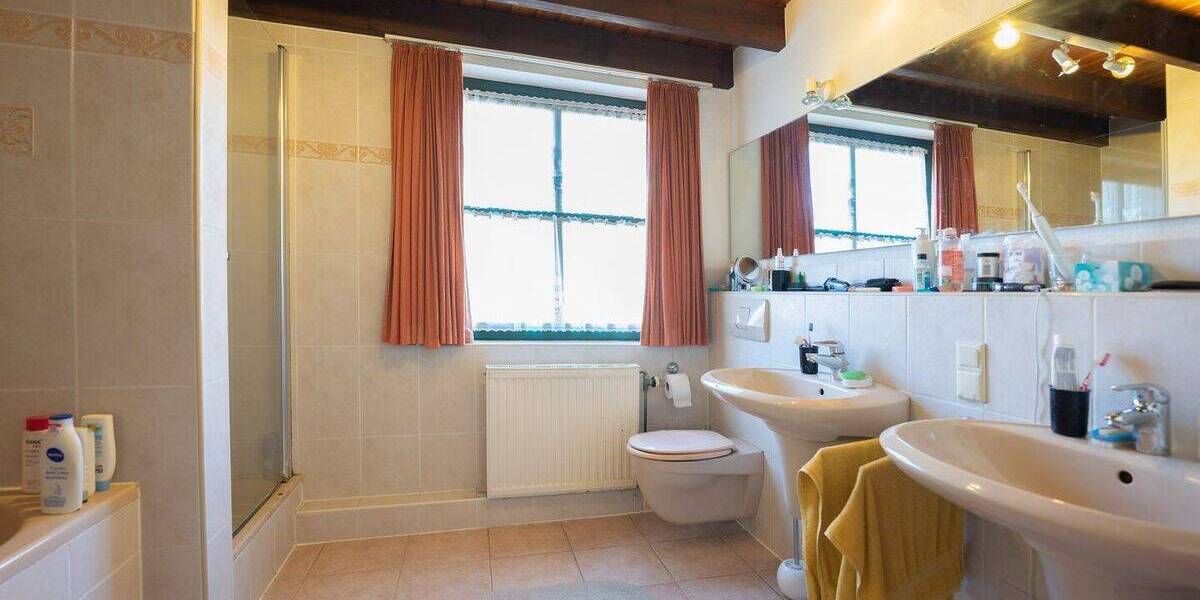 Doppelhaushälfte Krefeld Fischeln - 4 Zimmer, 120 m&sup2;, 349.000&euro; | Angebot:24113922