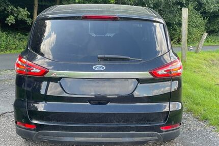 Ford S-Max 123.000 km 13.800 € Bochum 44879