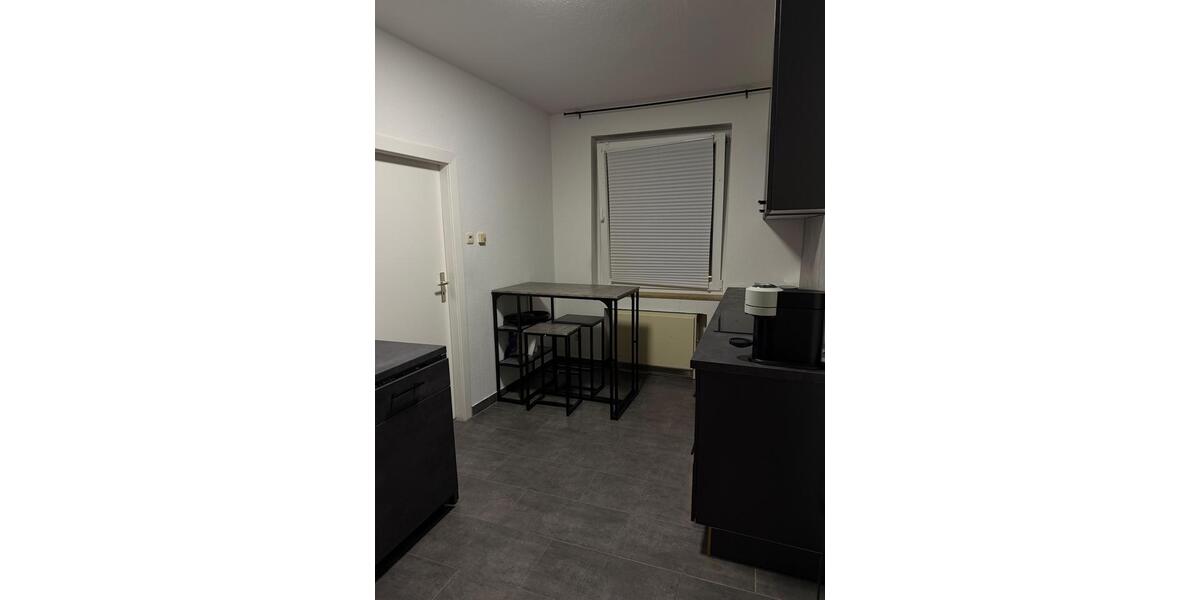 Etagenwohnung Düsseldorf Oberbilk - 3 Zimmer, 94 m&sup2;, 1.278&euro; | Angebot:26385455