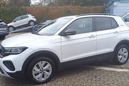 VW T-Cross 2.600 km 21.480 € Essen 45307