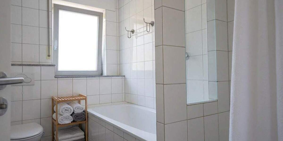 Etagenwohnung Krefeld / Verberg Verberg - 3 Zimmer, 88 m&sup2;, 895&euro; | Angebot:25471776