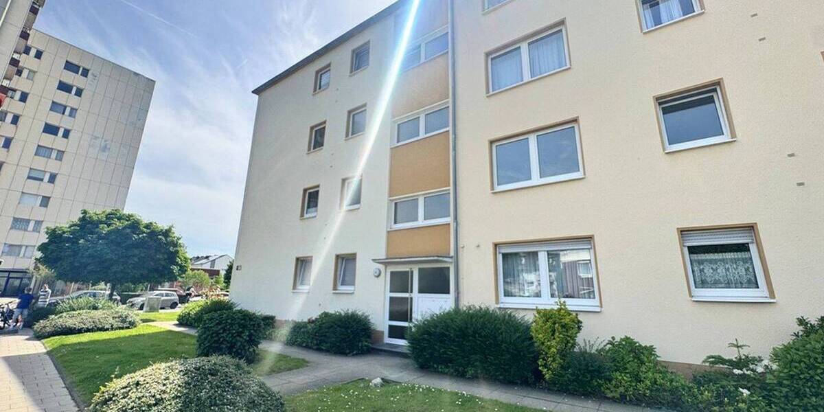 Etagenwohnung Düsseldorf Lörick - 4 Zimmer, 93 m&sup2;, 444.400&euro; | Angebot:26768924