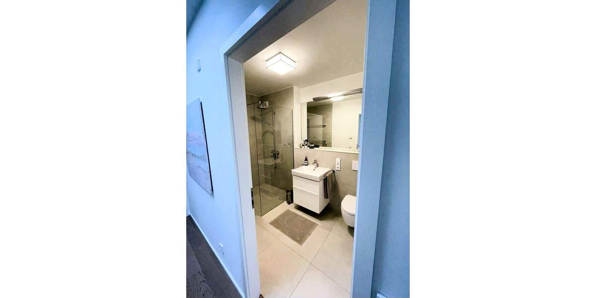 Mehrfamilienhaus, Wohnhaus Düsseldorf Heerdt - 5 Zimmer, 125 m&sup2;, 3.100&euro; | Angebot:25400416