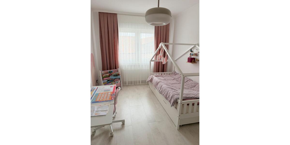 Reihenhaus Krefeld Gellep-Stratum - 5 Zimmer, 110 m&sup2;, 439.000&euro; | Angebot:25547120