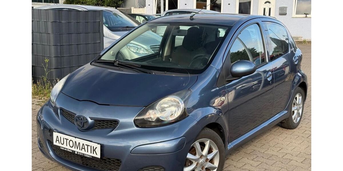 Toyota Aygo (X) 131.000 km 4.950 &euro; Rheinberg 47495
