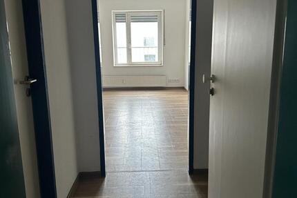 1 Zimmer Wohnung in schöner Lage von Wuppertal Ronsdorf + Stellplatz