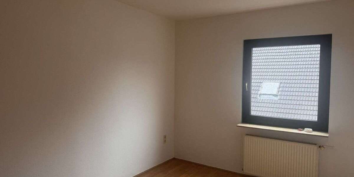 Etagenwohnung Velbert Langenberg - 1 Zimmer, 40 m&sup2;, 330&euro; | Angebot:27000267
