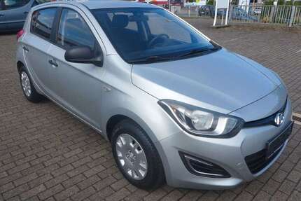 Hyundai i20 81.997 km 5.490 € Hattingen 45527