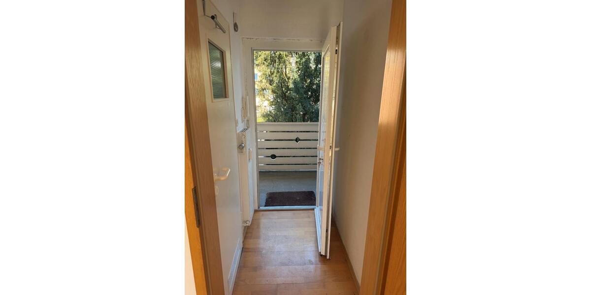 Etagenwohnung Duisburg Duisburg-Mitte - 1 Zimmer, 30 m&sup2;, 240&euro; | Angebot:26378873