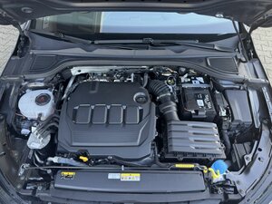 VW GOLF VIII 2.0 TDI Active +Ambiente+CarPlay+Navi+ 71.775 km 22.444 &euro; Meerbusch 40667