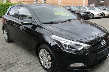 Hyundai i20 105.000 km 8.400 &euro; Oberhausen 46117