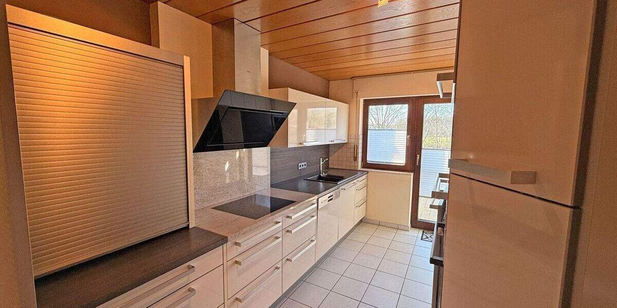 Etagenwohnung Dinslaken Bruch - 4 Zimmer, 115 m&sup2;, 259.000&euro; | Angebot:24622094