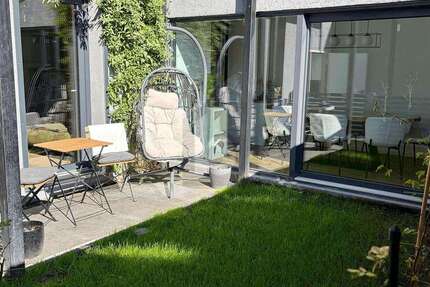 Wohnung Düsseldorf Stadtbezirk 2 - 4 Zimmer, 80 m&sup2;, 2.300&euro; | Angebot:27319068