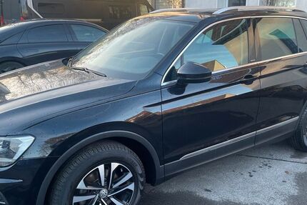 VW Tiguan 214.000 km 15.000 &euro; Duisburg 47229