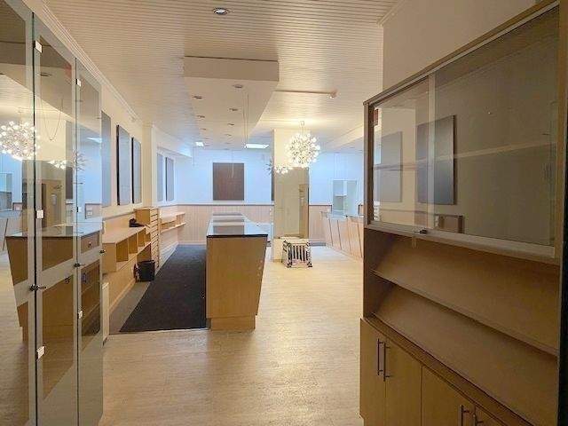 Gewerbeobjekt Düsseldorf Pempelfort - 3 Zimmer, 2.200&euro; | Angebot:26554978