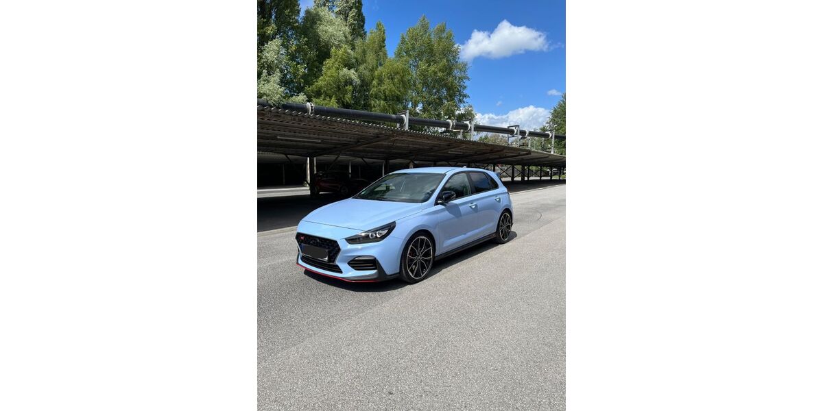 Hyundai i30 105.928 km 17.895 &euro; Ratingen 40878