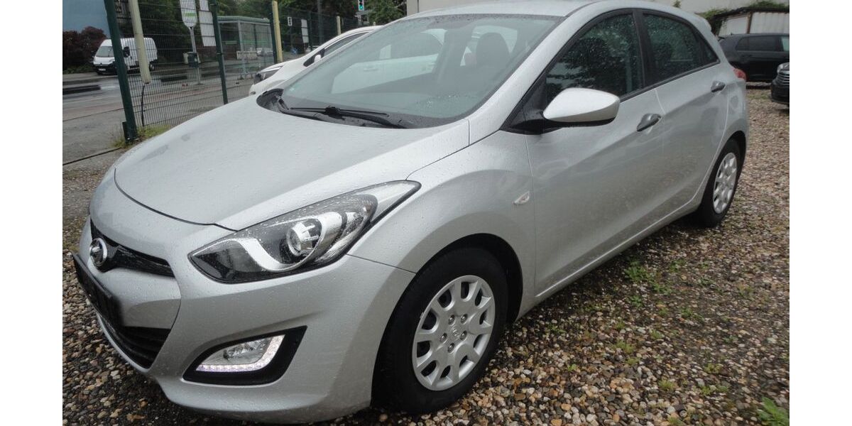 Hyundai i30 49.000 km 7.200 &euro; HERNE 44651