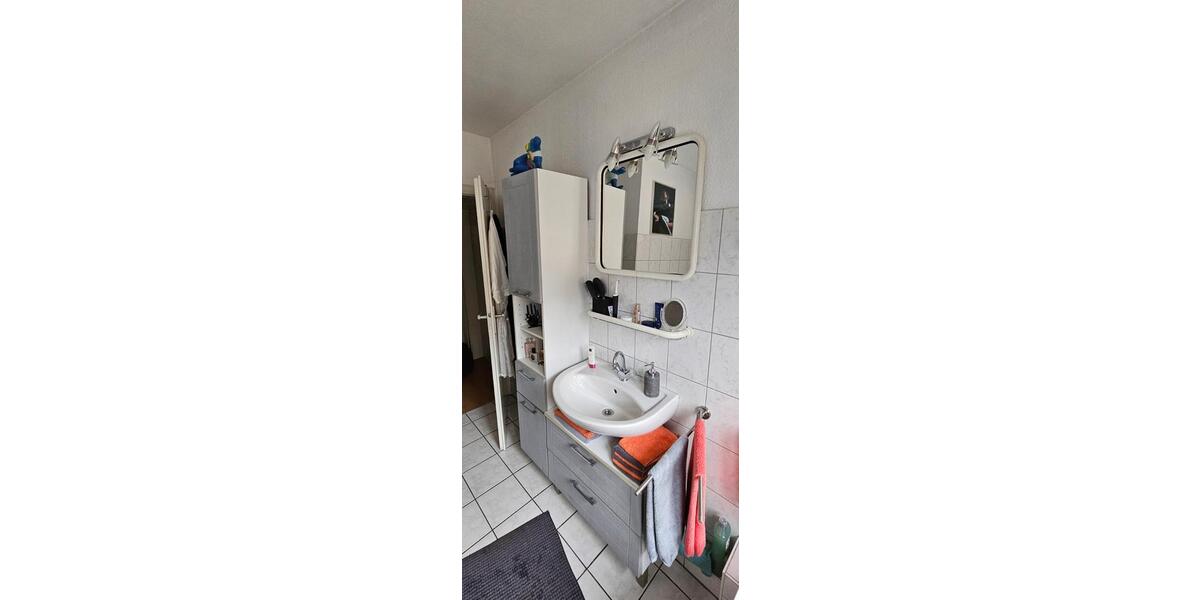 Etagenwohnung Moers - 2 Zimmer, 58 m&sup2;, 590&euro; | Angebot:24935010