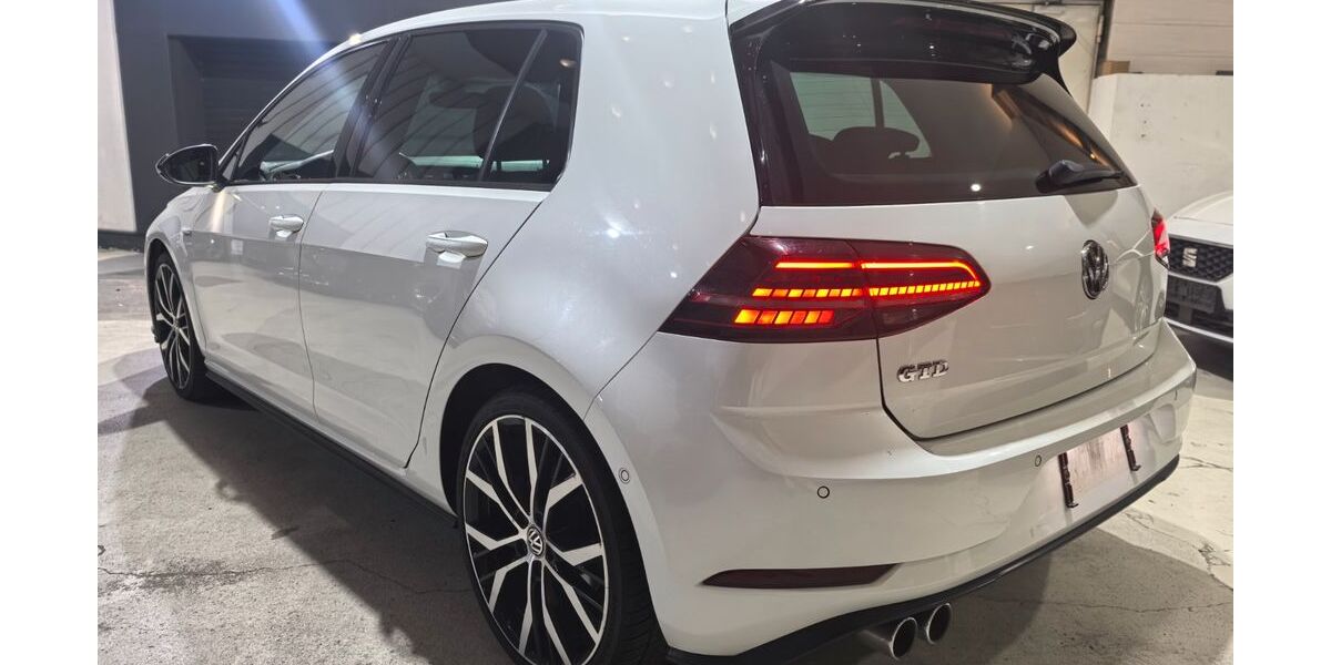 VW Golf 170.000 km 19.000 &euro; Voerde 46562