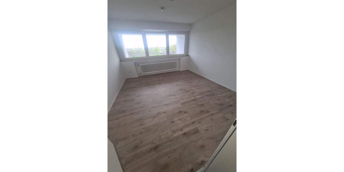 Etagenwohnung Dinslaken Innenstadt - 3 Zimmer, 81 m&sup2;, 630&euro; | Angebot:25740269
