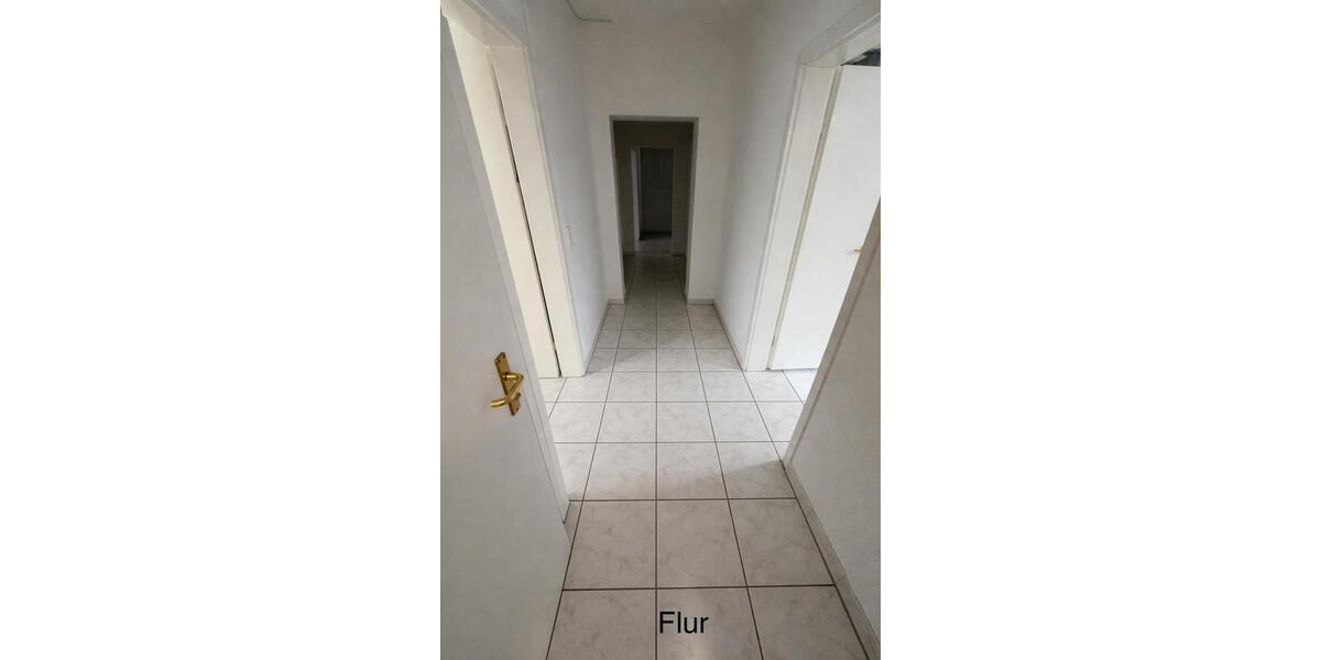 Erdgeschoßwohnung Essen Stadtbezirk IV - 4 Zimmer, 90 m&sup2;, 950&euro; | Angebot:26111299