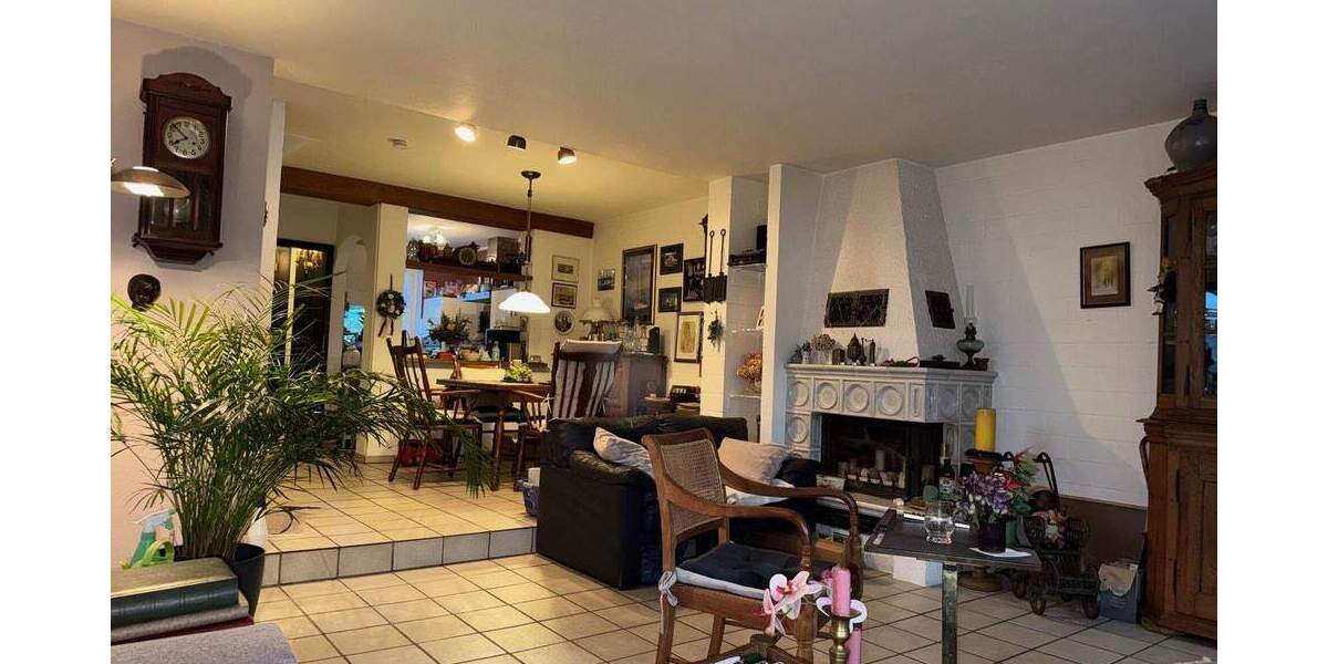 Doppelhaushälfte Krefeld Inrath/Kliedbruch - 4 Zimmer, 126 m&sup2;, 378.000&euro; | Angebot:24712562