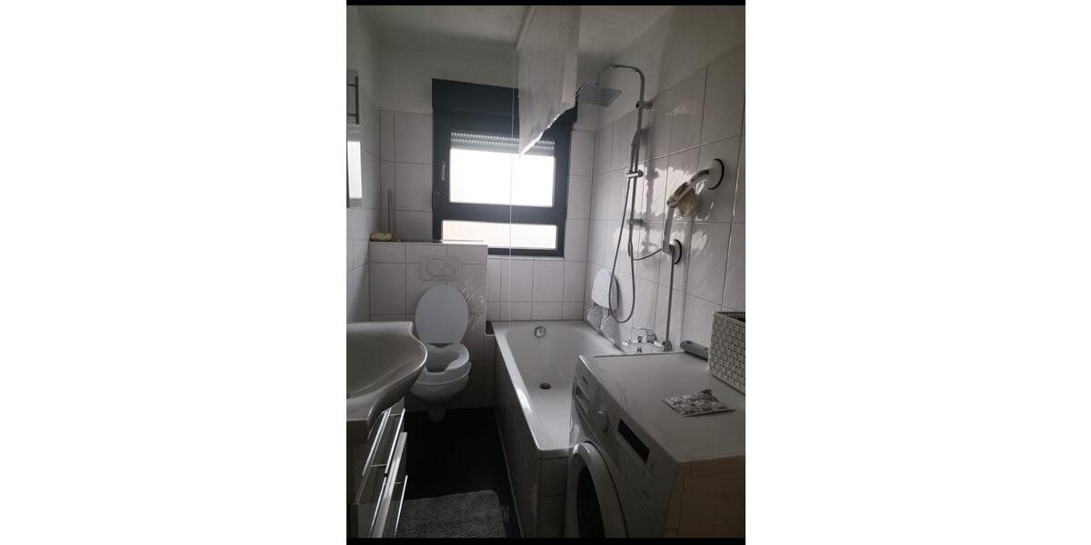 Erdgeschoss Wohnung ideal für ältere Menschen zu vermieten 3 zimmer