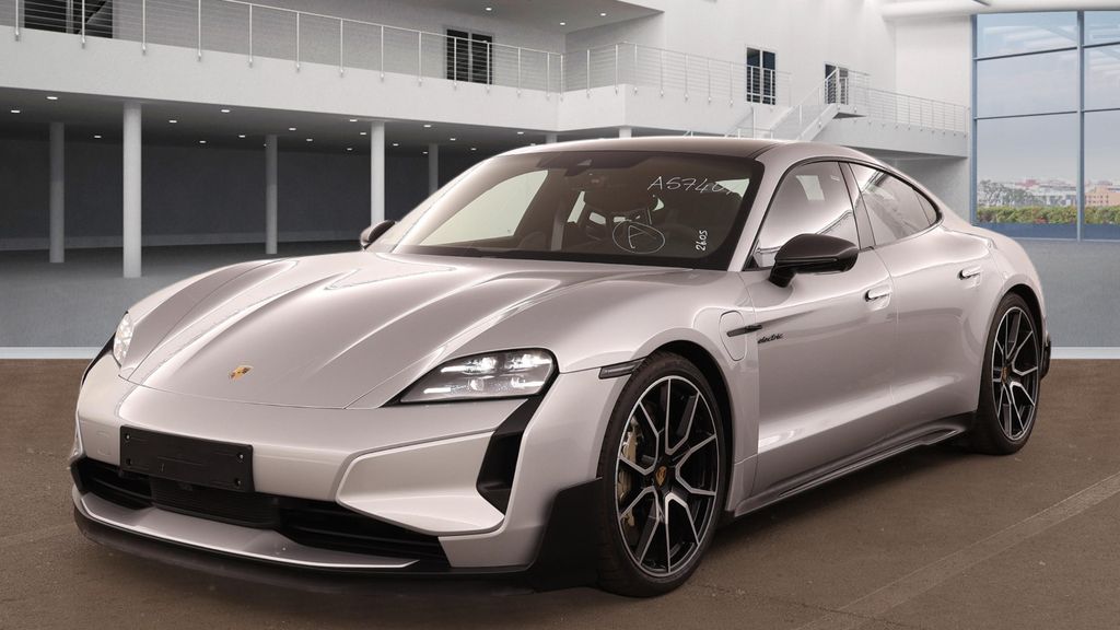 Porsche Taycan 5.400 km 149.911 &euro; Mülheim an der Ruhr 45478