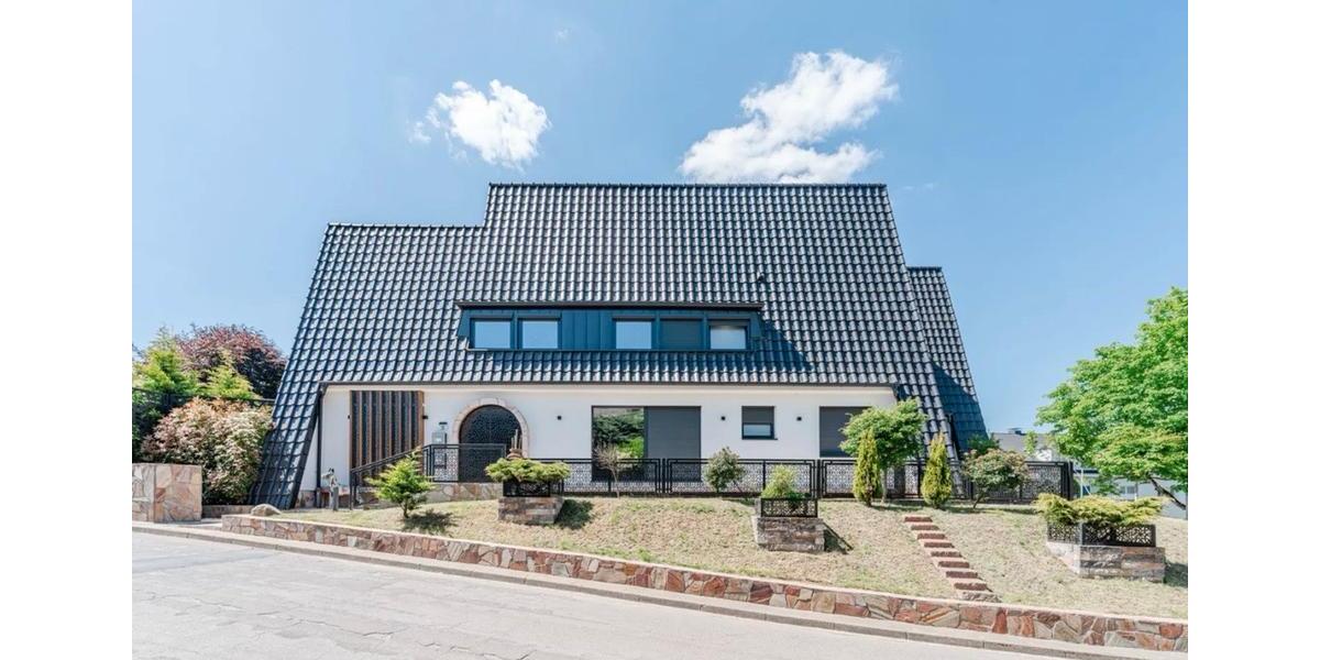 Einfamilienhaus Essen Stadtkern - 7 Zimmer, 350 m&sup2;, 300&euro; | Angebot:25297601