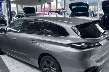 Peugeot 308 24.100 km 18.500 &euro; Gelsenkirchen 45892