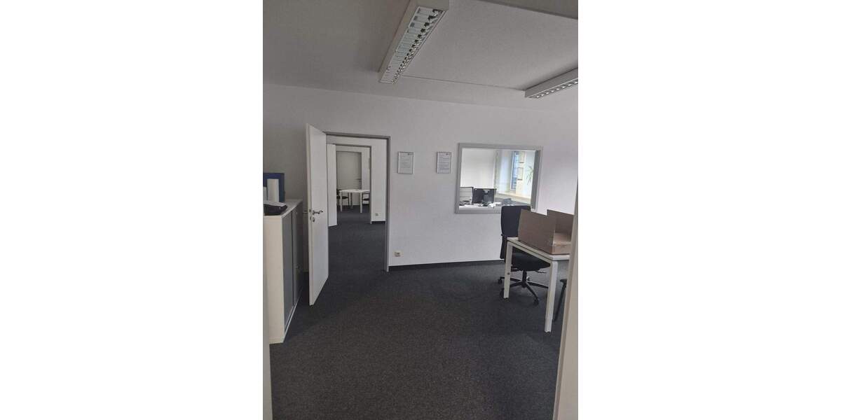 Gewerbeobjekt Krefeld Cracau - 1 Zimmer, 272 m&sup2;, 1.635&euro; | Angebot:25692544