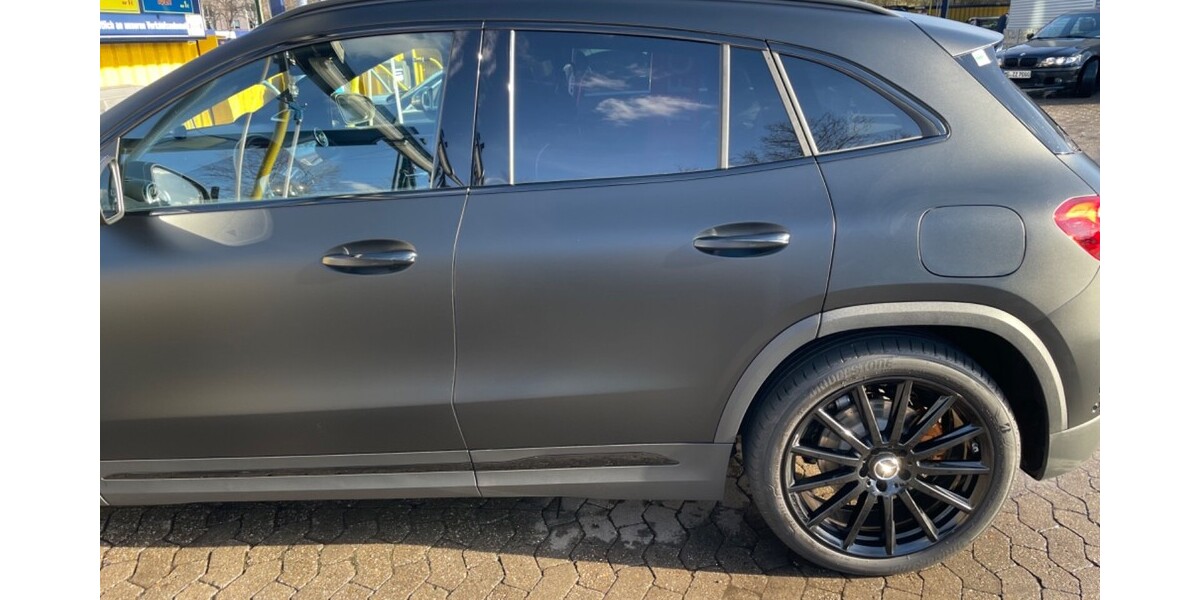 Mercedes-Benz GLA-Klasse 60.000 km 40.000 &euro; Düsseldorf 40213