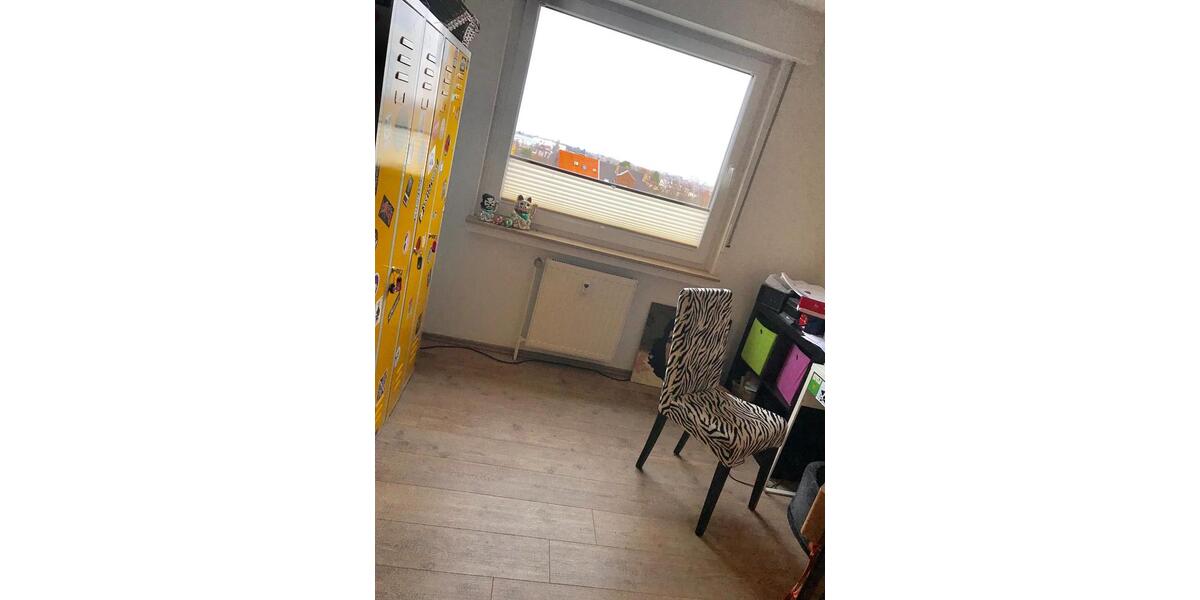 Dachgeschoßwohnung Bochum Eppendorf - 3.5 Zimmer, 87 m&sup2;, 199.000&euro; | Angebot:26945404