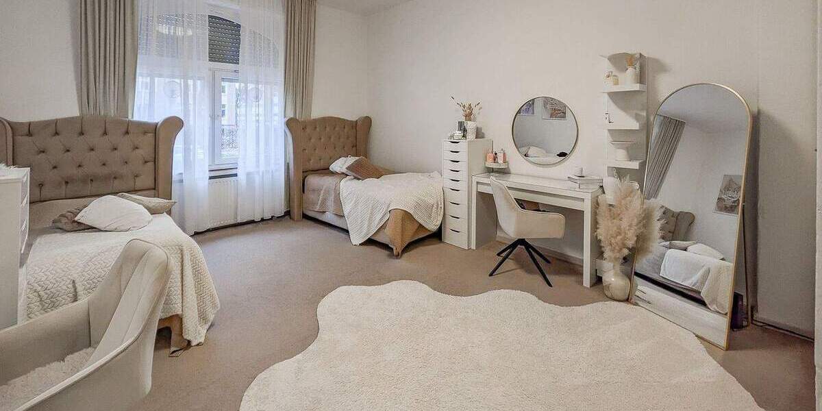 4 Einheiten - 3 Garagen - 1000 m² Grundstück 1 zimmer