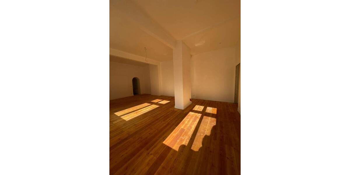 Gewerbeobjekt Düsseldorf Flingern Nord - 3 Zimmer, 176 m&sup2;, 1.250&euro; | Angebot:26411029