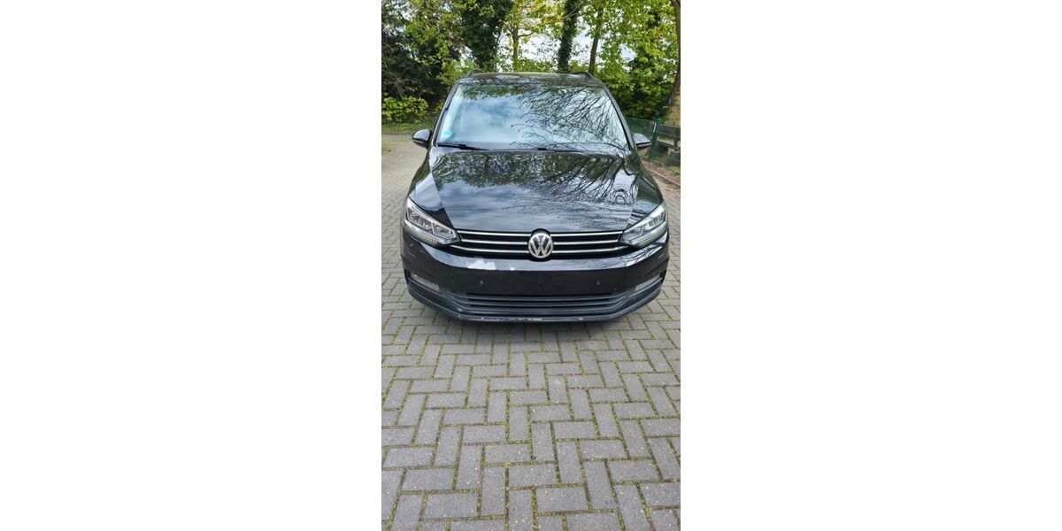 VW Touran 255.000 km 9.800 &euro; Duisburg 47178
