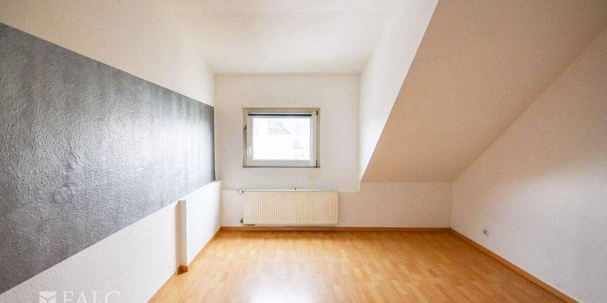 Etagenwohnung Krefeld Stadtmitte - 3 Zimmer, 70 m&sup2;, 169.000&euro; | Angebot:25247696