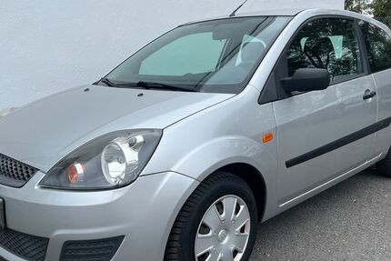Ford Fiesta 52.994 km 3.950 € Essen 45136