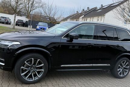 Volvo XC90 29.391 km 64.000 &euro; Gelsenkirchen 45886
