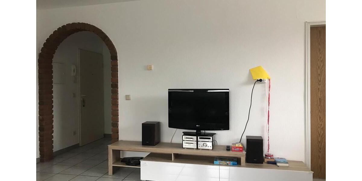 gemütliche DG-Wohnung, gut geschnitten 1 zimmer