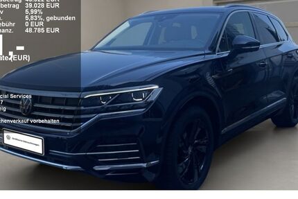 VW Touareg 64.013 km 47.879 &euro; Krefeld 47805
