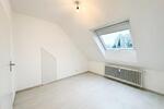 Dachgeschoßwohnung Krefeld Hülser Berg - 3 Zimmer, 57 m&sup2;, 695&euro; | Angebot:26365970