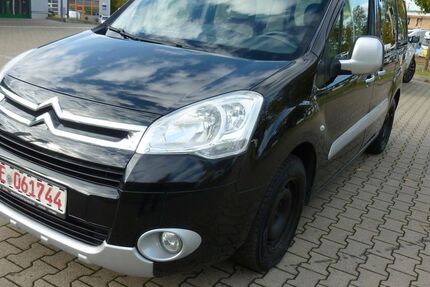 Citroen Berlingo 144.000 km 4.950 € Essen 45144
