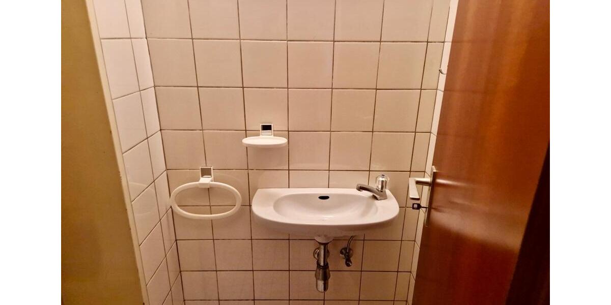 Helle Gewerbeeinheit mit ca. 80 m² in gut erreichbarer, ruhige zimmer