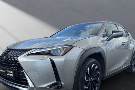 Lexus UX 95.000 km 23.950 &euro; Wesel 46485
