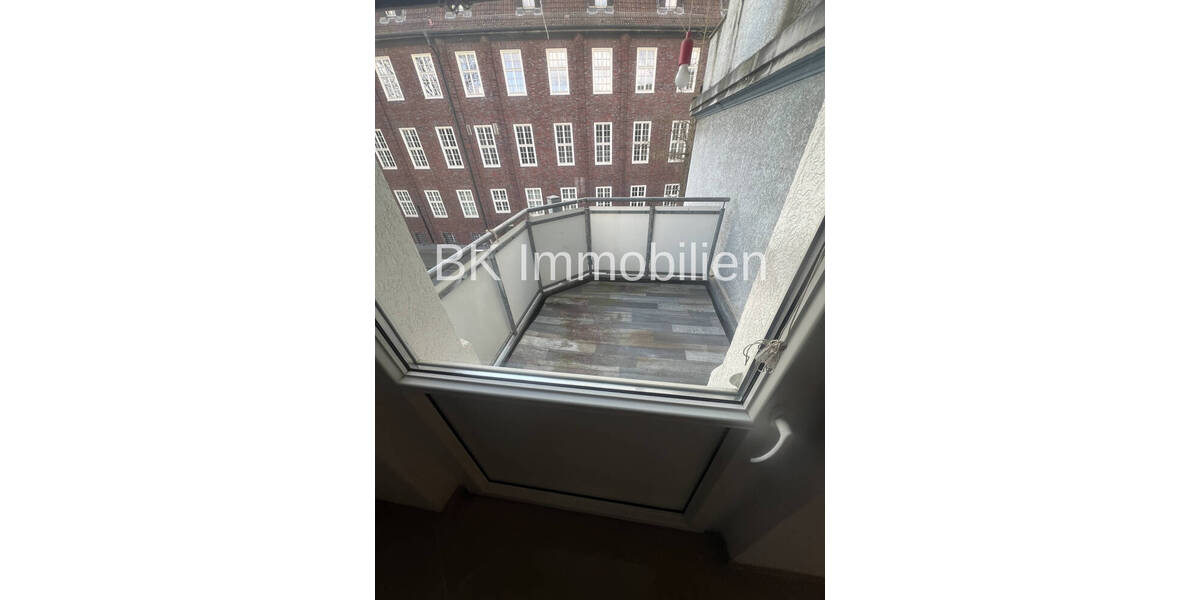 Etagenwohnung Duisburg / Obermarxloh Obermarxloh - 3 Zimmer, 82 m&sup2;, 115.000&euro; | Angebot:23884506